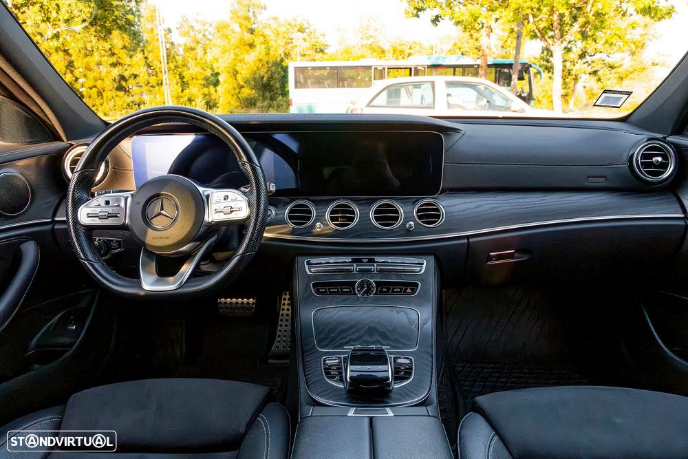 Mercedes-Benz E 300 de AMG Line - 3