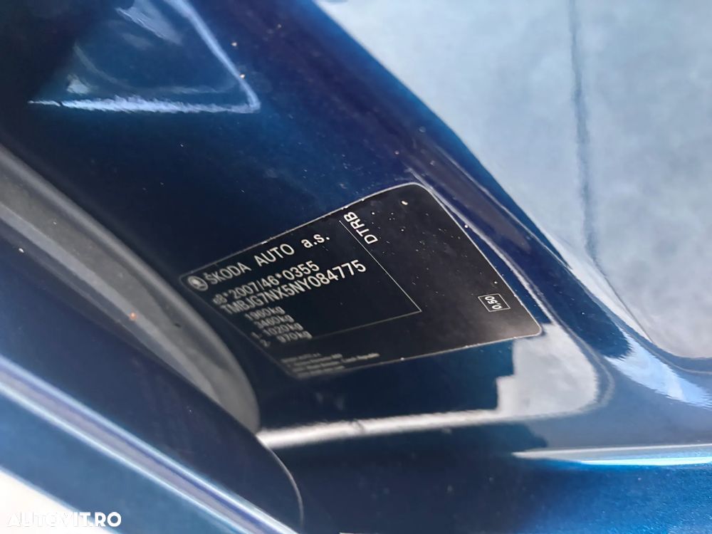 Skoda Octavia 2.0 TDI DSG Style - 37