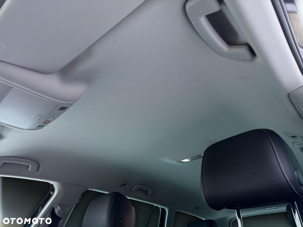 Volkswagen Passat - 38