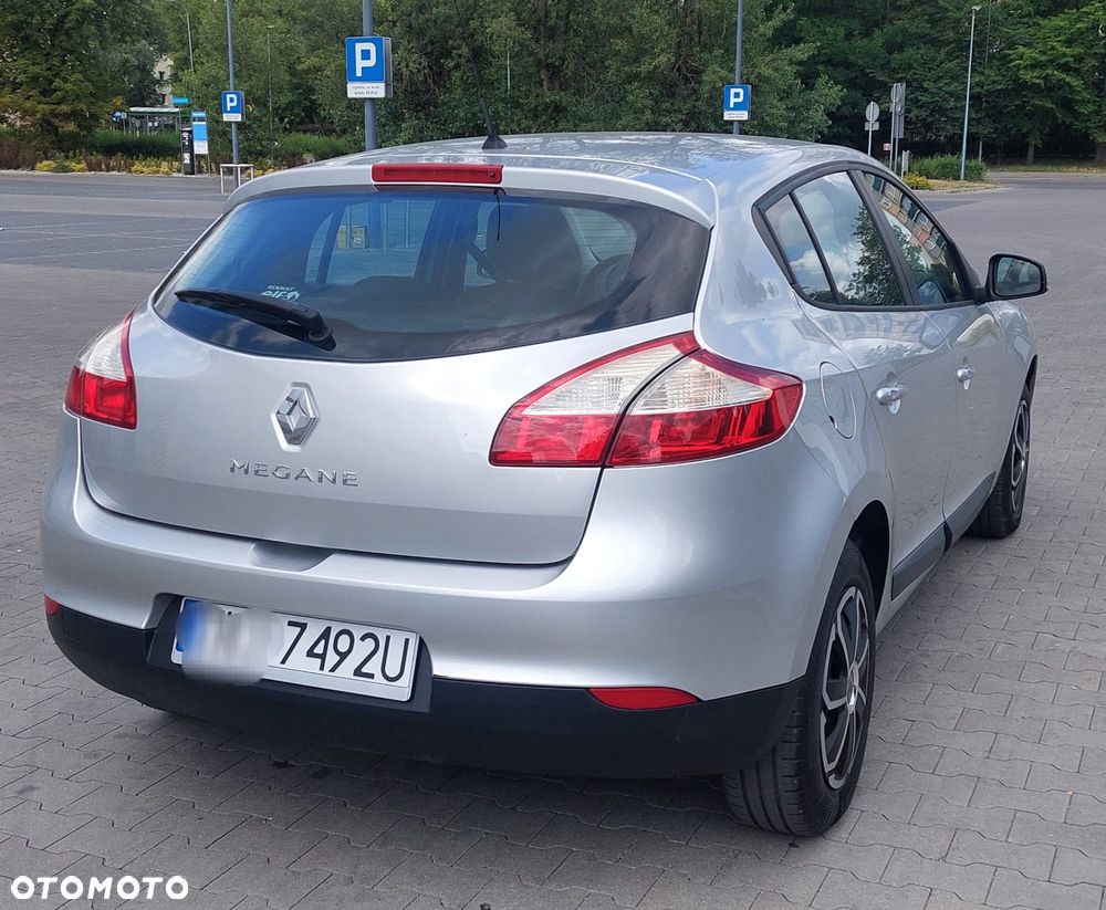Renault Megane 1.6 16V 110 Dynamique - 10