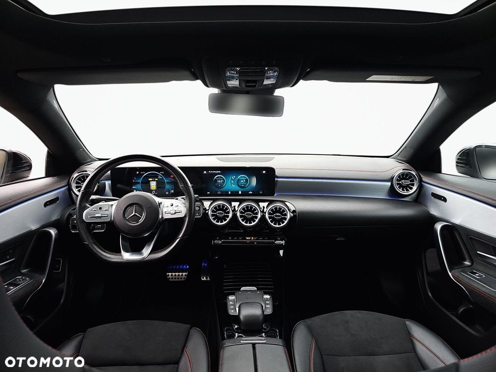 Mercedes-Benz CLA - 31