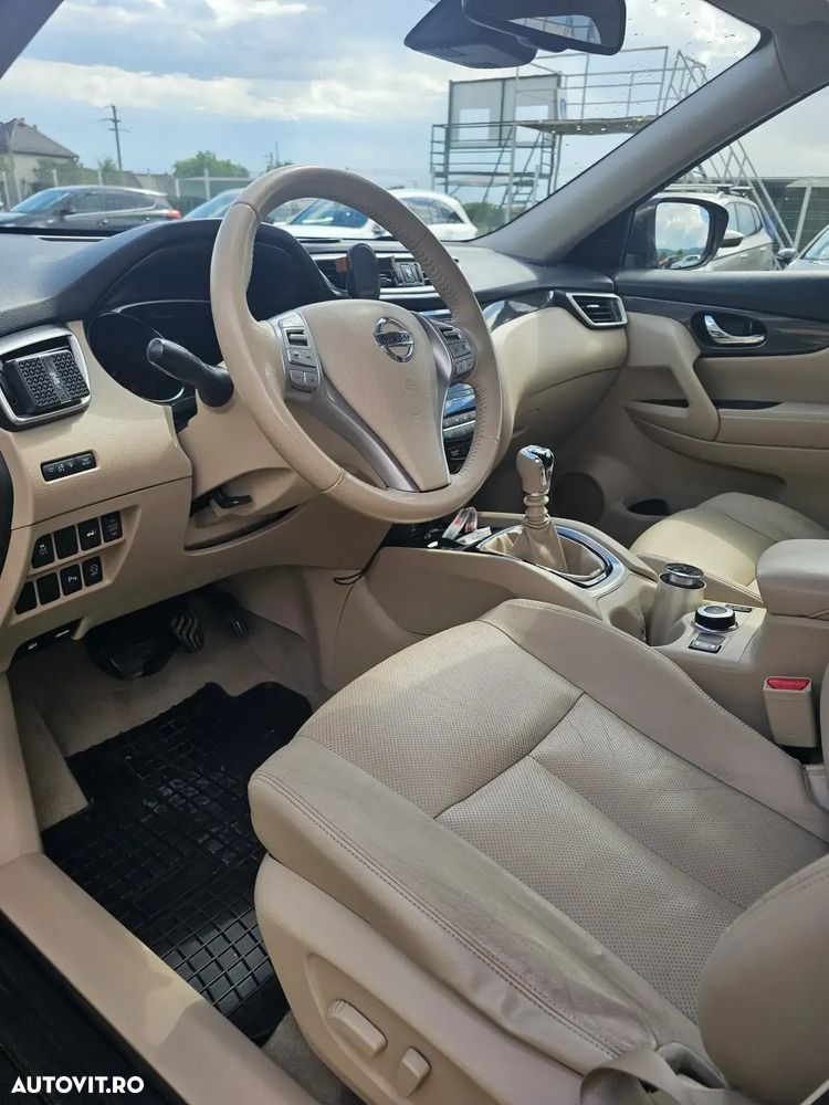 Nissan X-Trail - 2