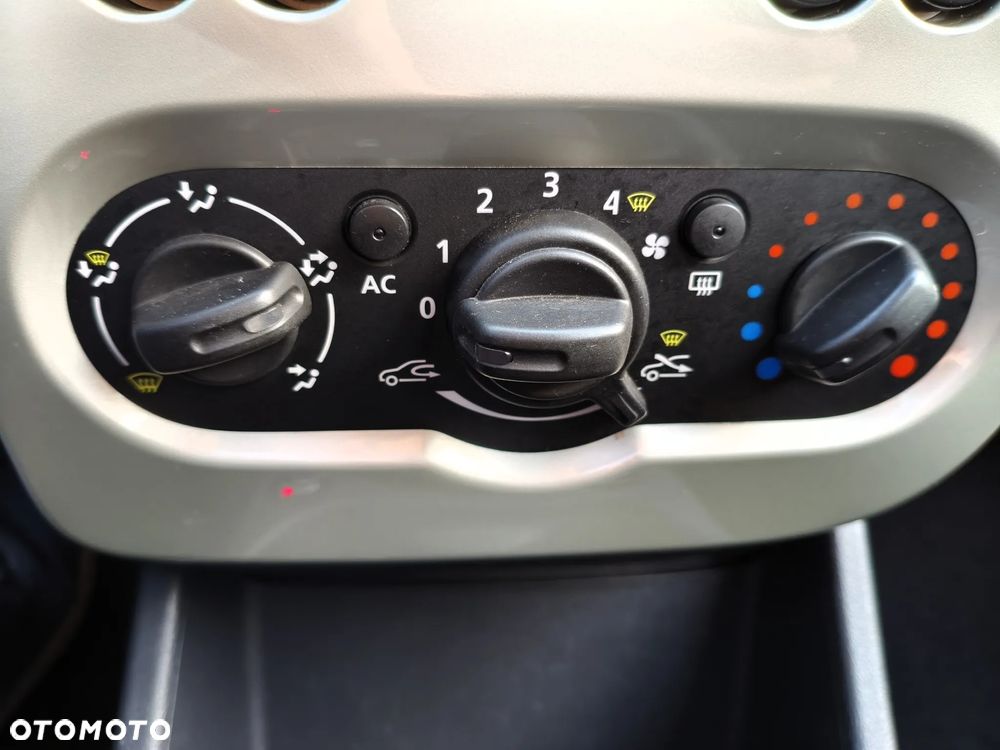 Dacia Sandero 1.2 16V - 16