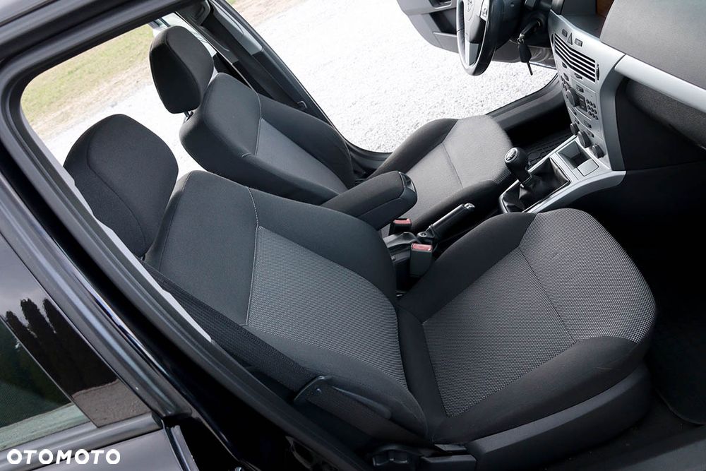 Opel Astra 1.6 ECOFLEX Start/Stop Innovation - 25