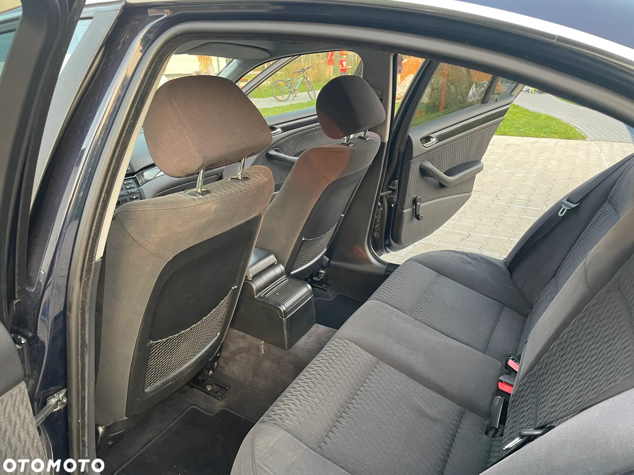 BMW Seria 3 320i - 10