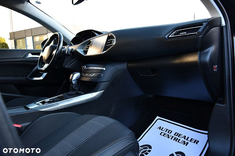 Peugeot 308 BlueHDi 130 EAT8 Stop & Start Allure Pack - 6