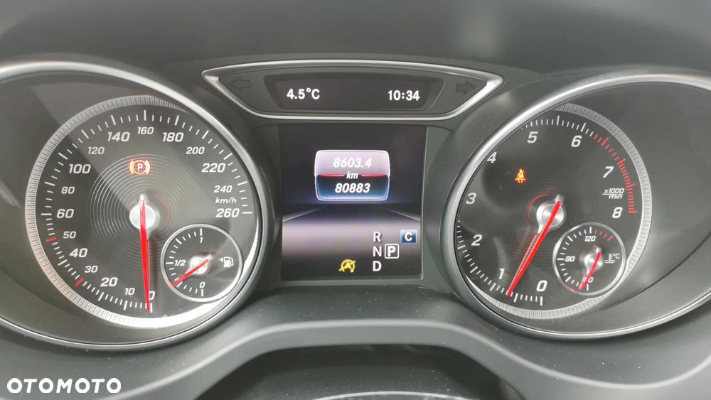 Mercedes-Benz GLA 180 7G-DCT Style - 14