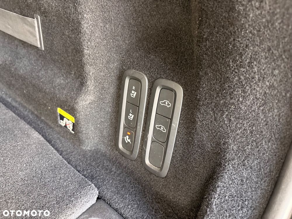 Volvo XC 60 T8 AWD Plug-In Hybrid Inscription - 27