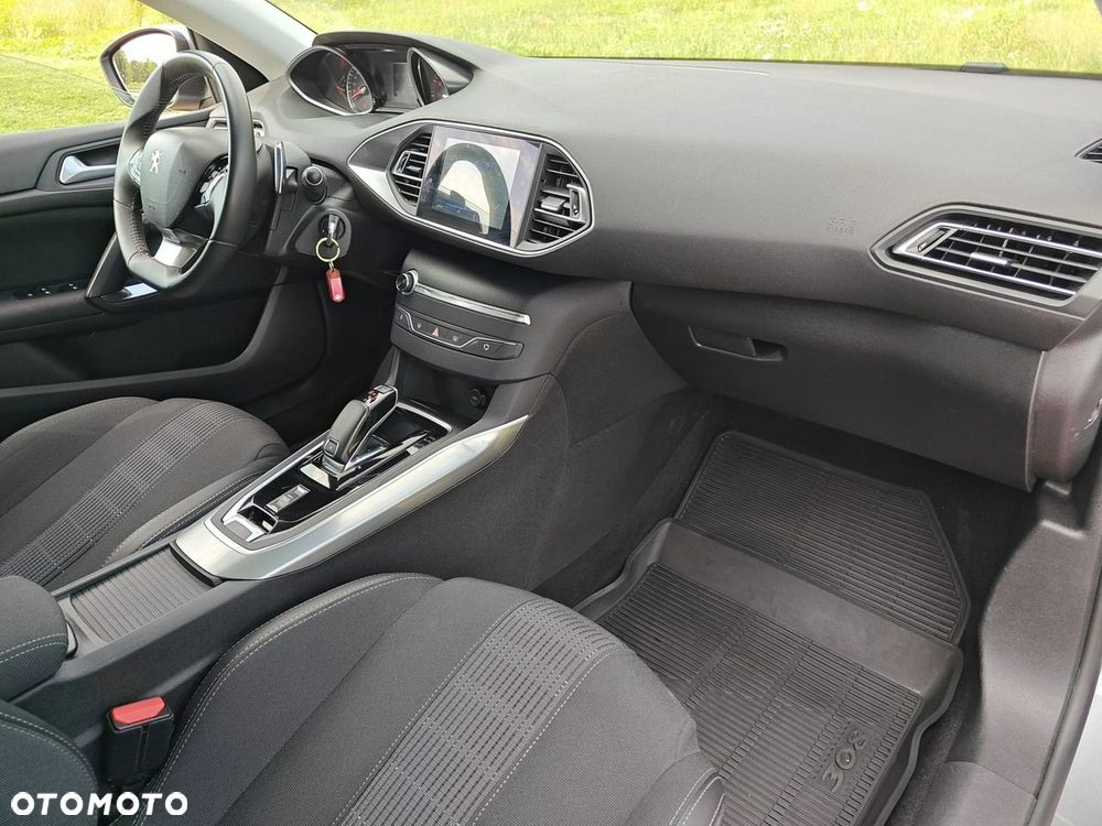 Peugeot 308 - 18