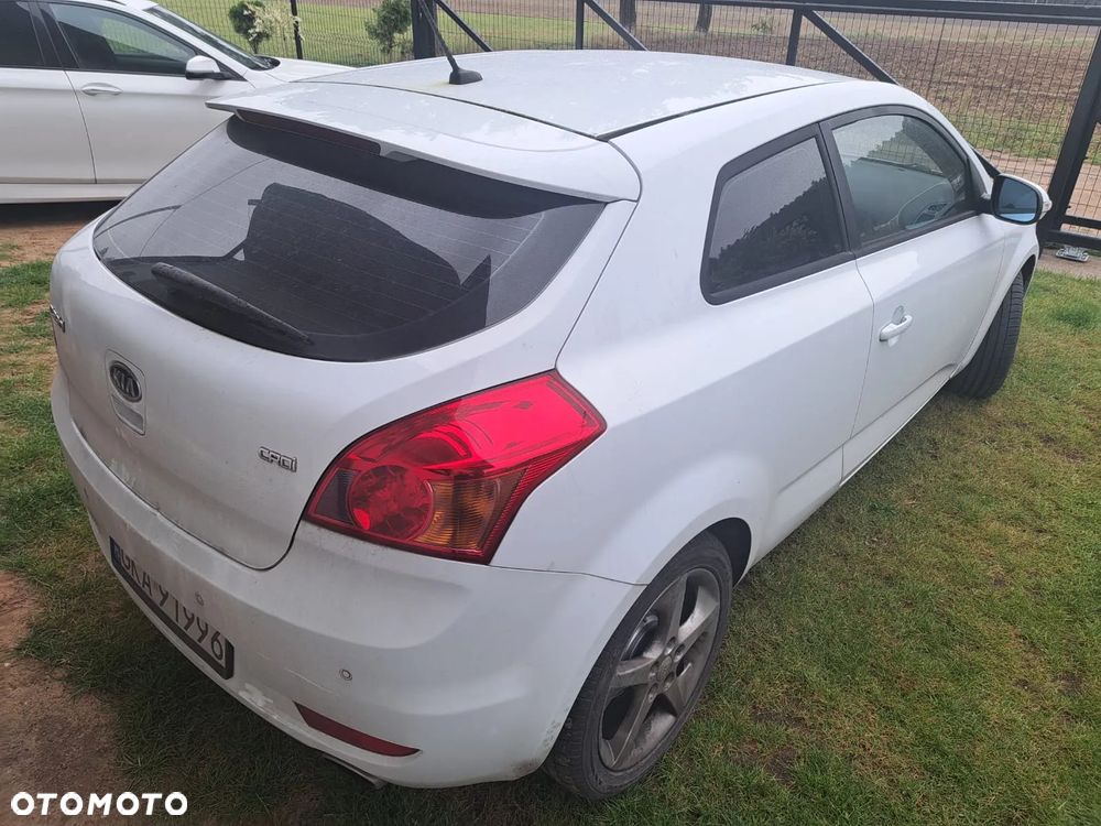 Kia Ceed - 3