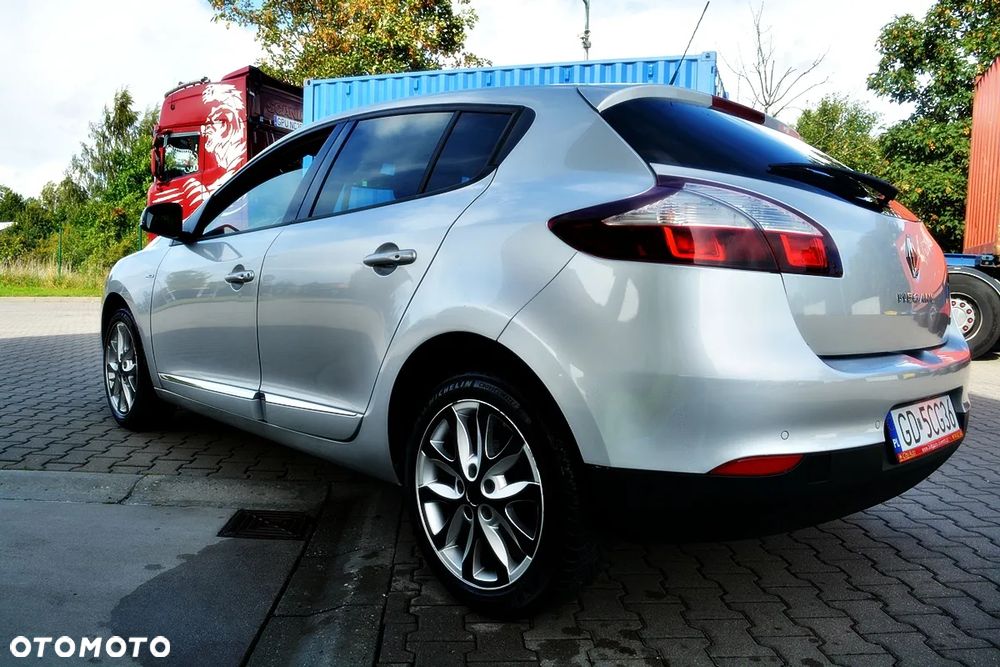 Renault Megane TCe 130 EDC Bose Edition - 18