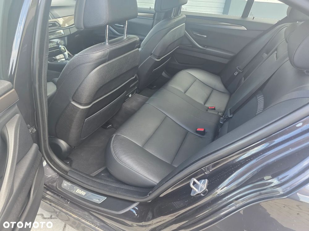 BMW Seria 5 525d xDrive Modern Line - 20