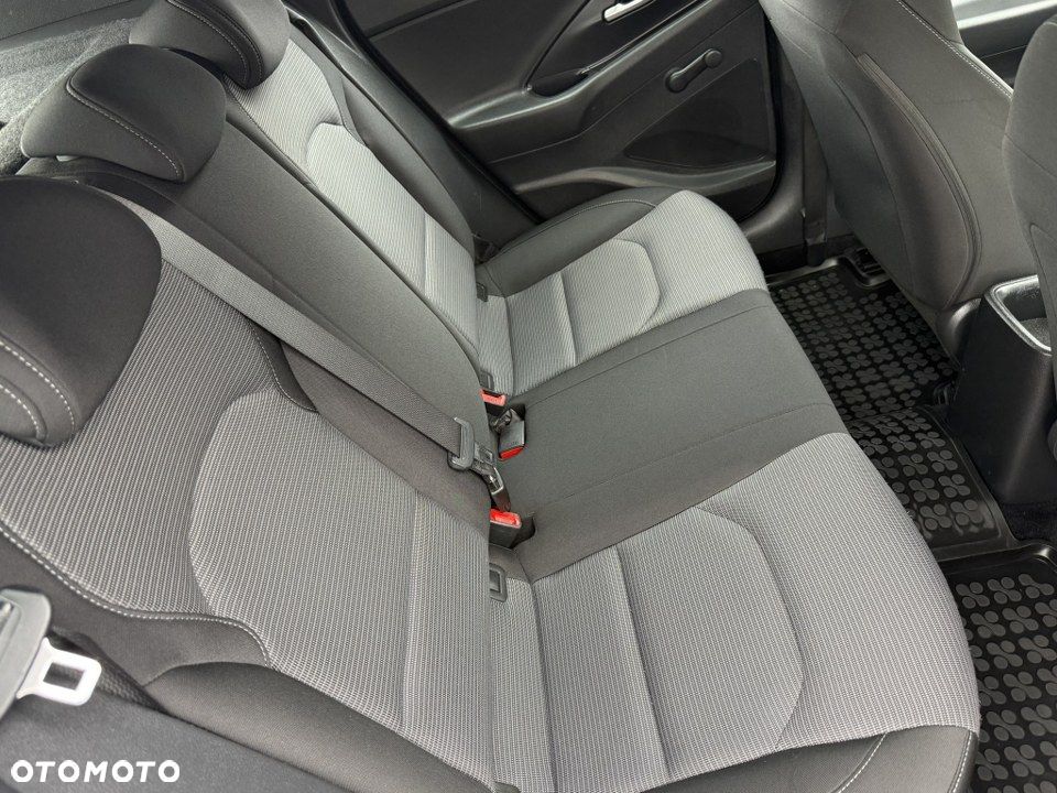 Hyundai i30 1.4 Passion Plus - 32