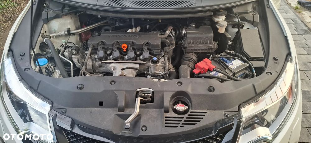 Honda Civic 1.8 S - 10