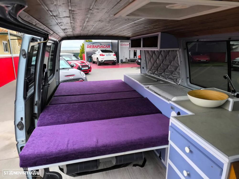 VW Transporter 2.4 D Kombi Sp. - 45