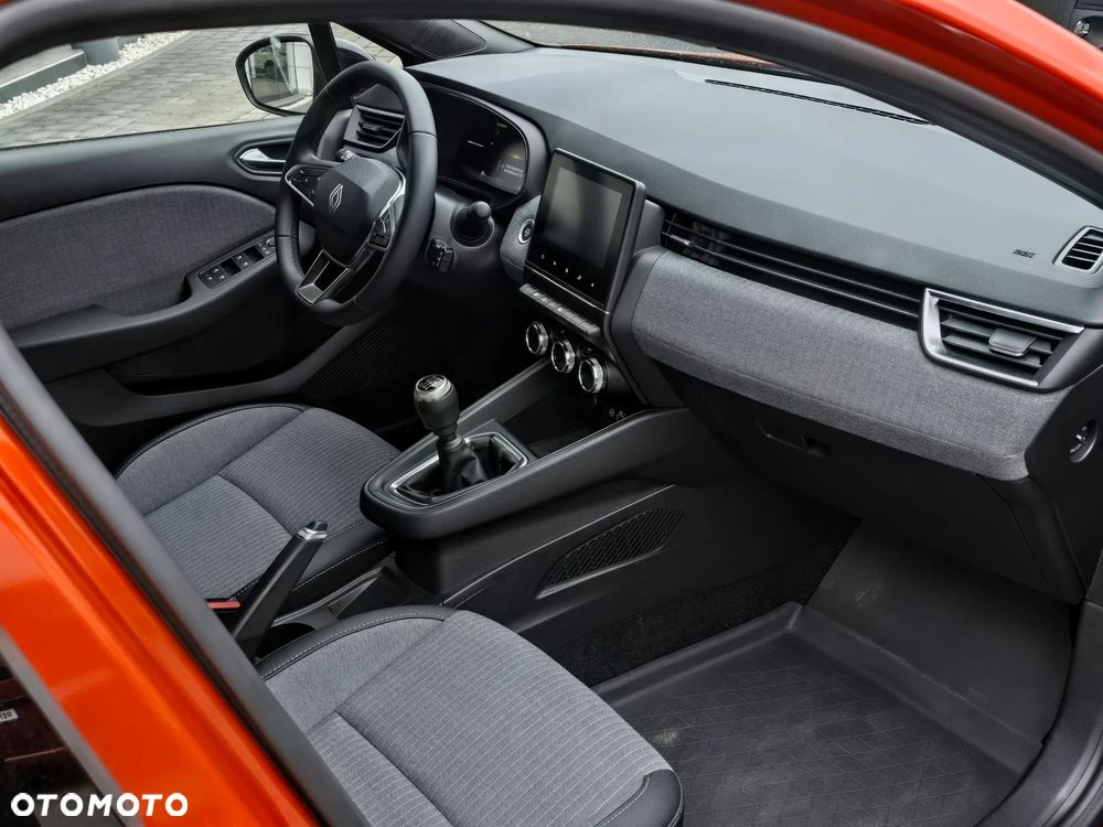 Renault Clio - 14