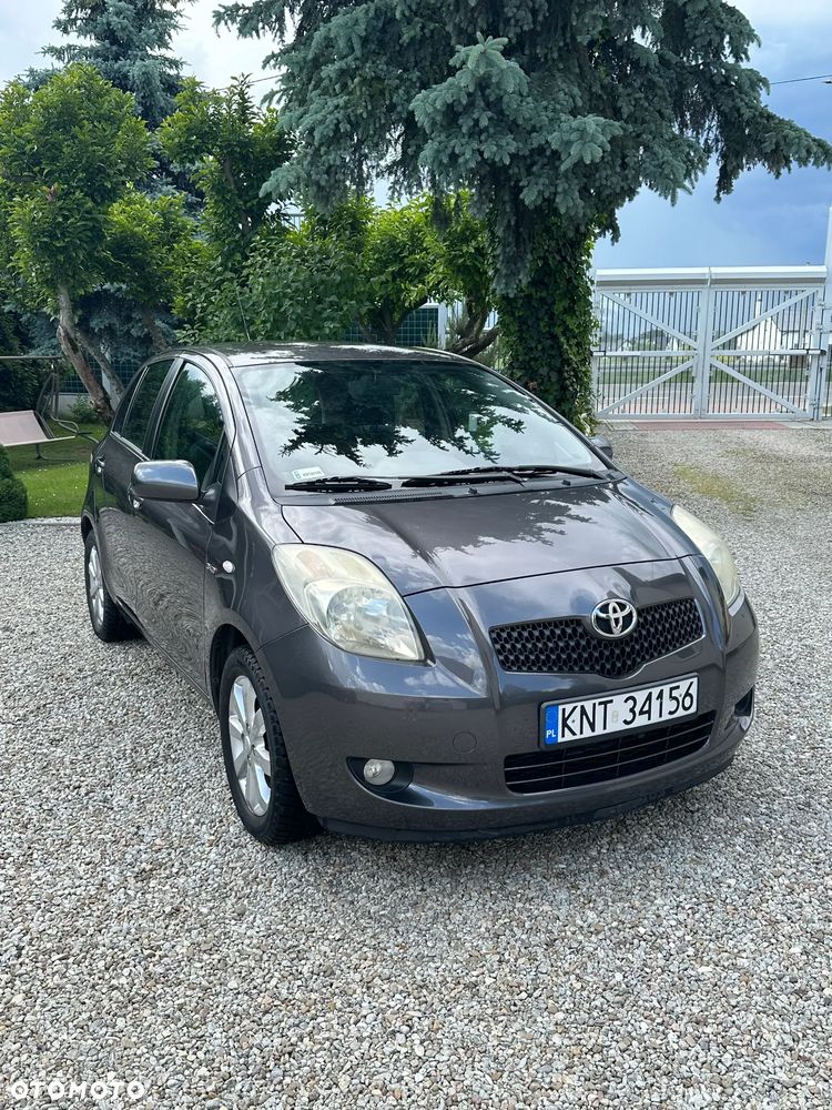 Toyota Yaris 1.4 D-4D Cool - 2