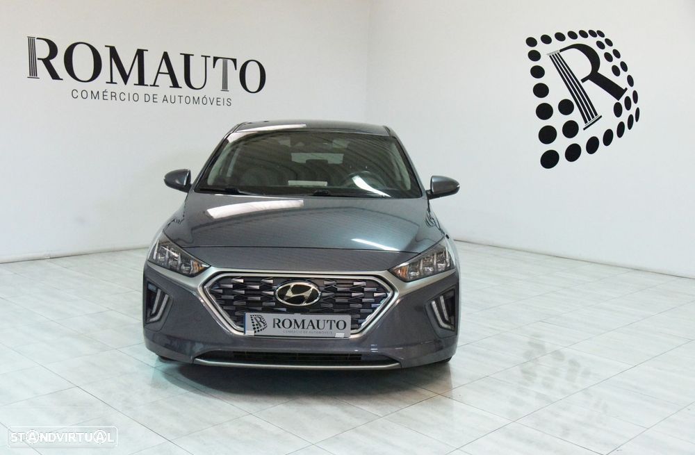 Hyundai Ioniq - 3