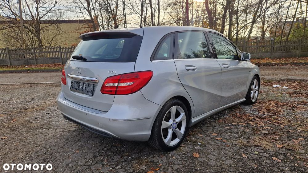 Mercedes-Benz Klasa B 200 CDI (BlueEFFICIENCY) - 5
