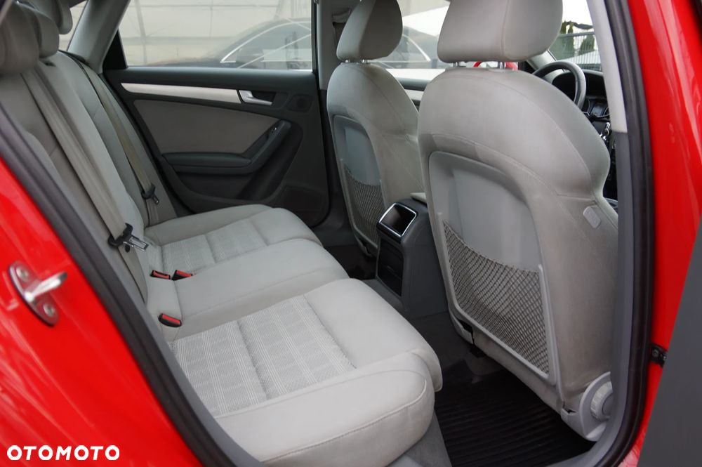 Audi A4 Limousine 2.0 TDI DPF clean diesel quattro S line Sportpaket - 28