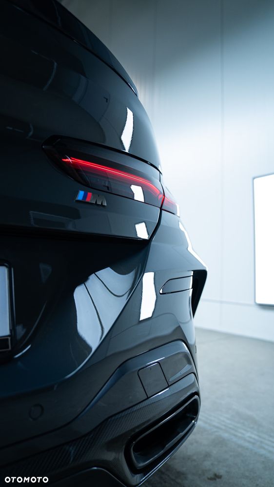 BMW Seria 8 M850i xDrive - 4