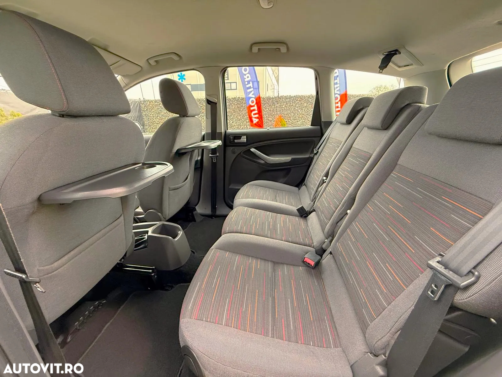 Ford C-Max 1.8 Ghia - 21