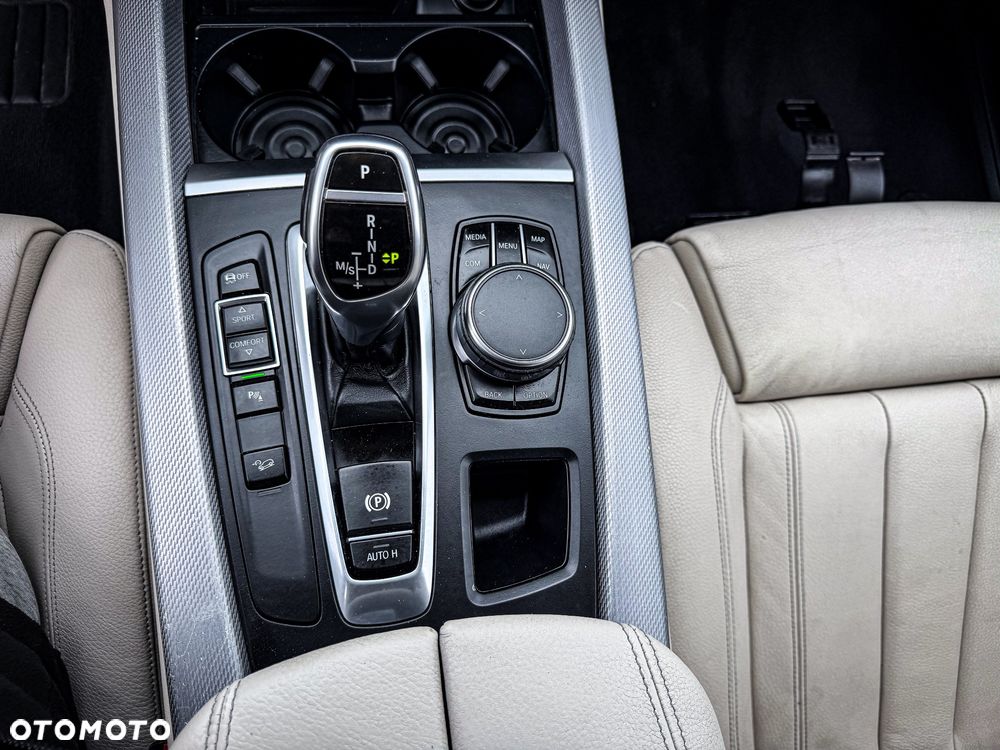 BMW X5 xDrive25d sport - 37