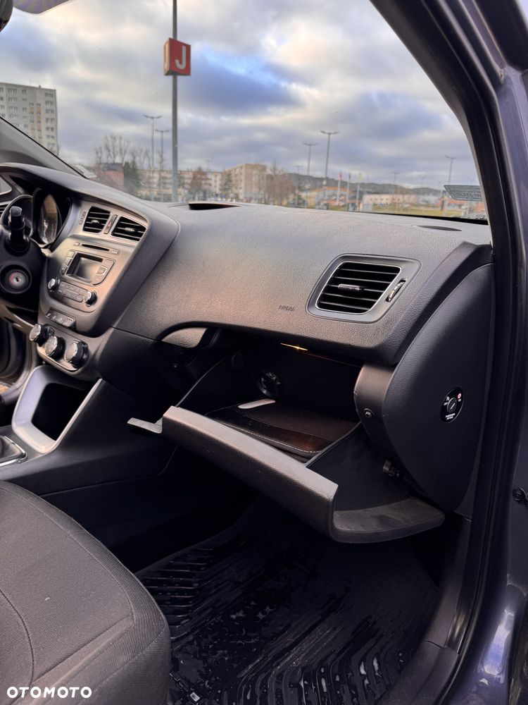 Kia Ceed 1.6 CRDi M - 9