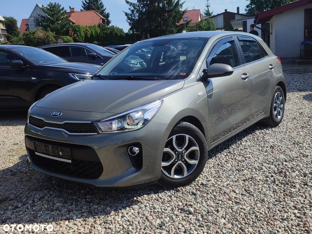 Kia Rio 1.2 Dream Team Edition - 1
