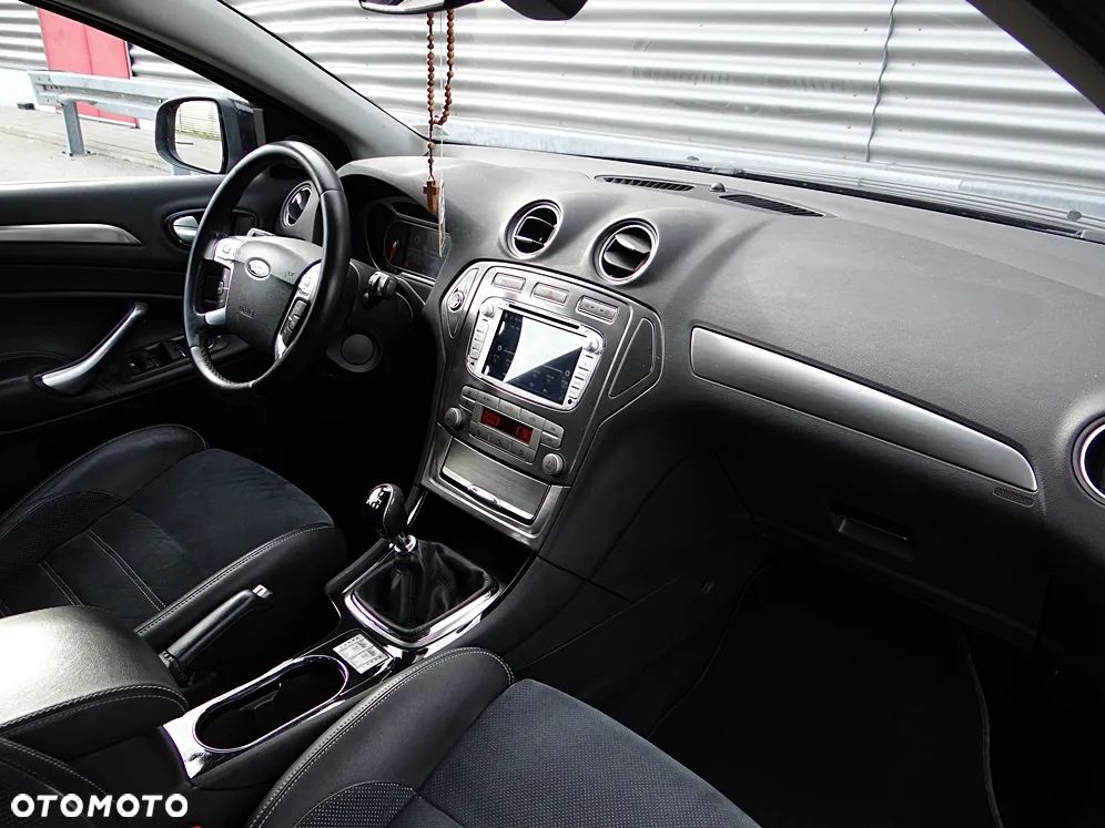 Ford Mondeo 2.2 TDCi Titanium - 28