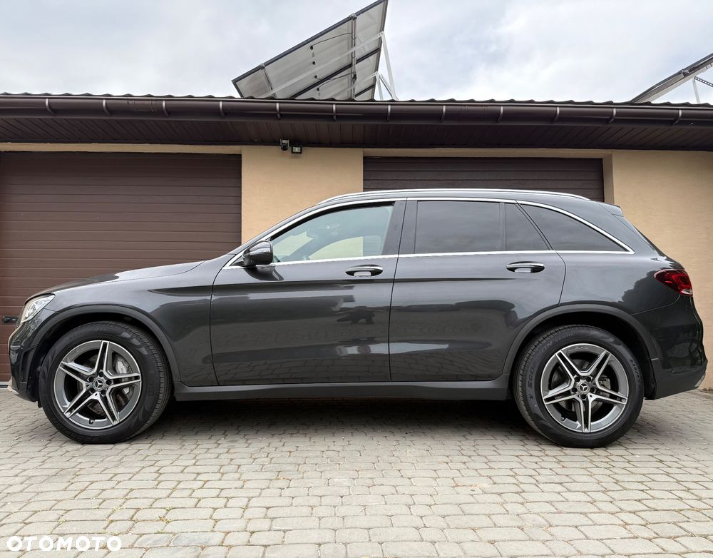 Mercedes-Benz GLC 220 d 4Matic 9G-TRONIC AMG Line - 10