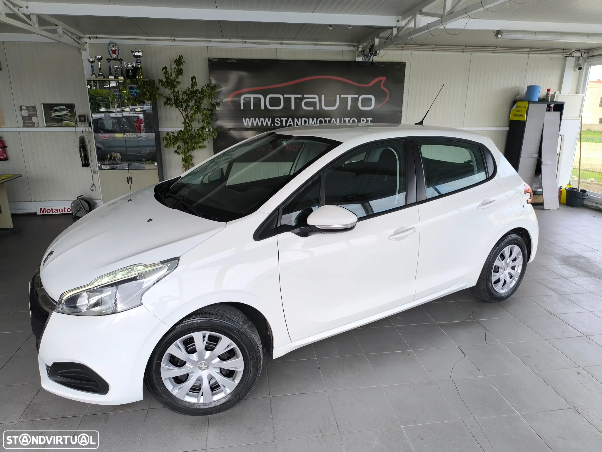 Peugeot 208 1.2 PureTech Active - 9