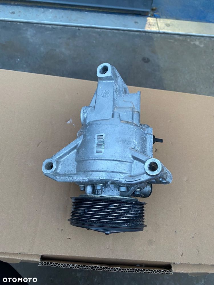 DACIA DUSTER 1 I 2 II DOKKER LODGY LOGAN SANDERO II III POMPA KOMPRESOR SPRĘŻARKA KLIMATYZACJI 1.2T 17r - 3
