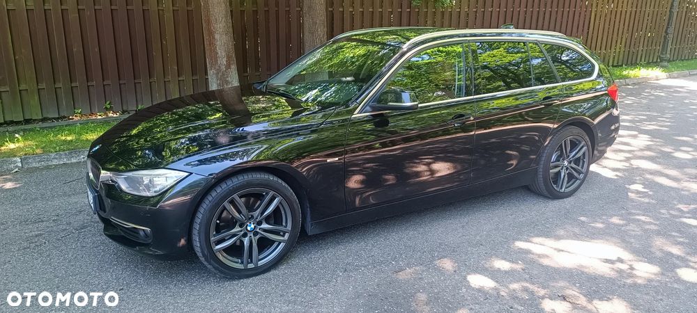 BMW Seria 3 320d xDrive Luxury Line - 23