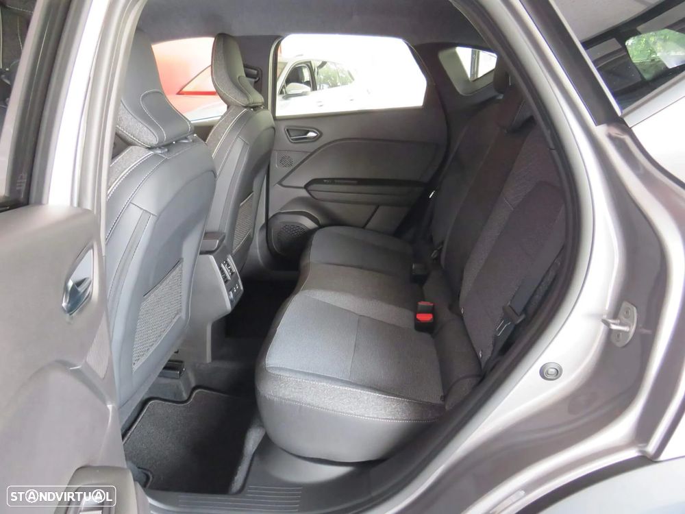 Renault Captur 1.0 TCe Techno Bi-Fuel - 13