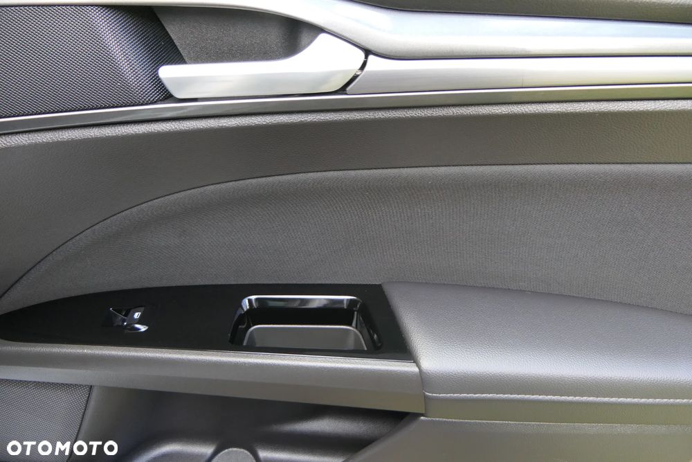 Ford Mondeo 2.0 Ti-VCT Titanium - 40