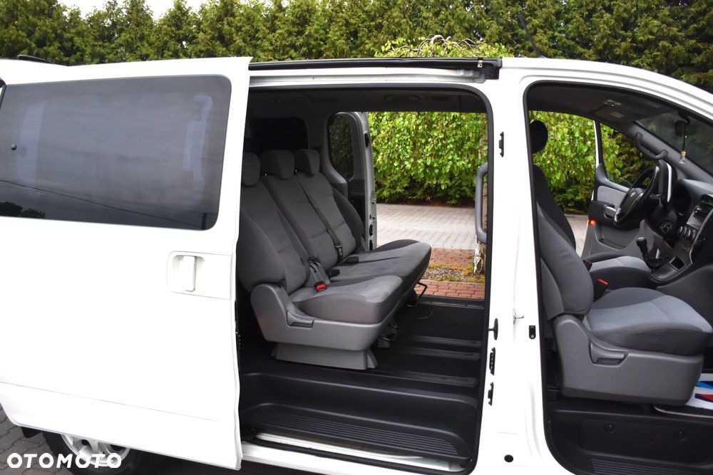 Hyundai H-1 2.5 CRDi Travel Comfort - 13