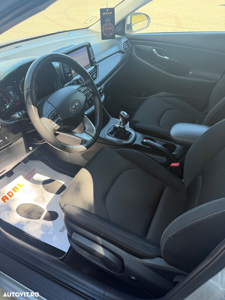 Hyundai i30 1.0 T-GDI Premium - 19