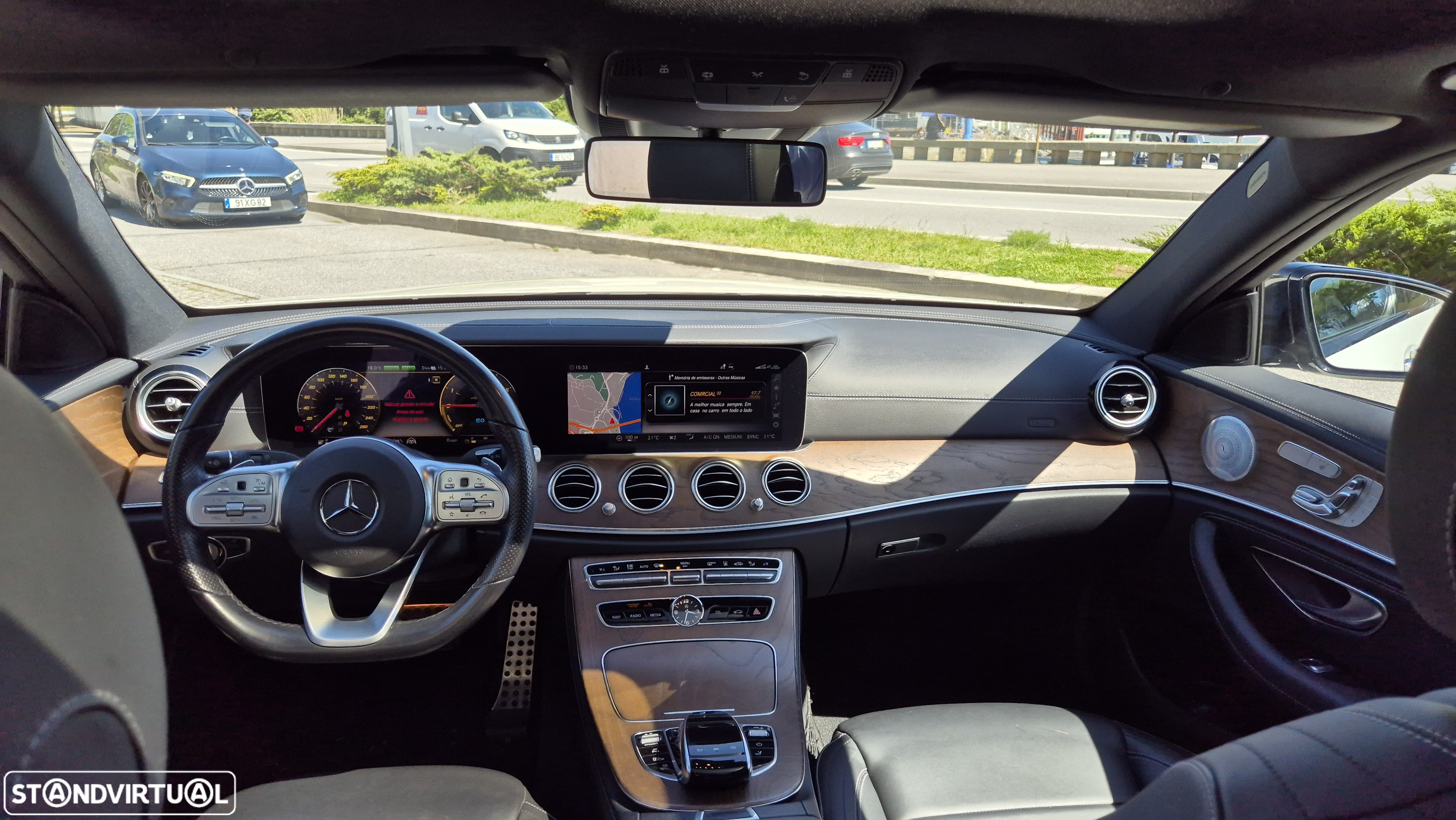 Mercedes-Benz E 300 de AMG Line - 29