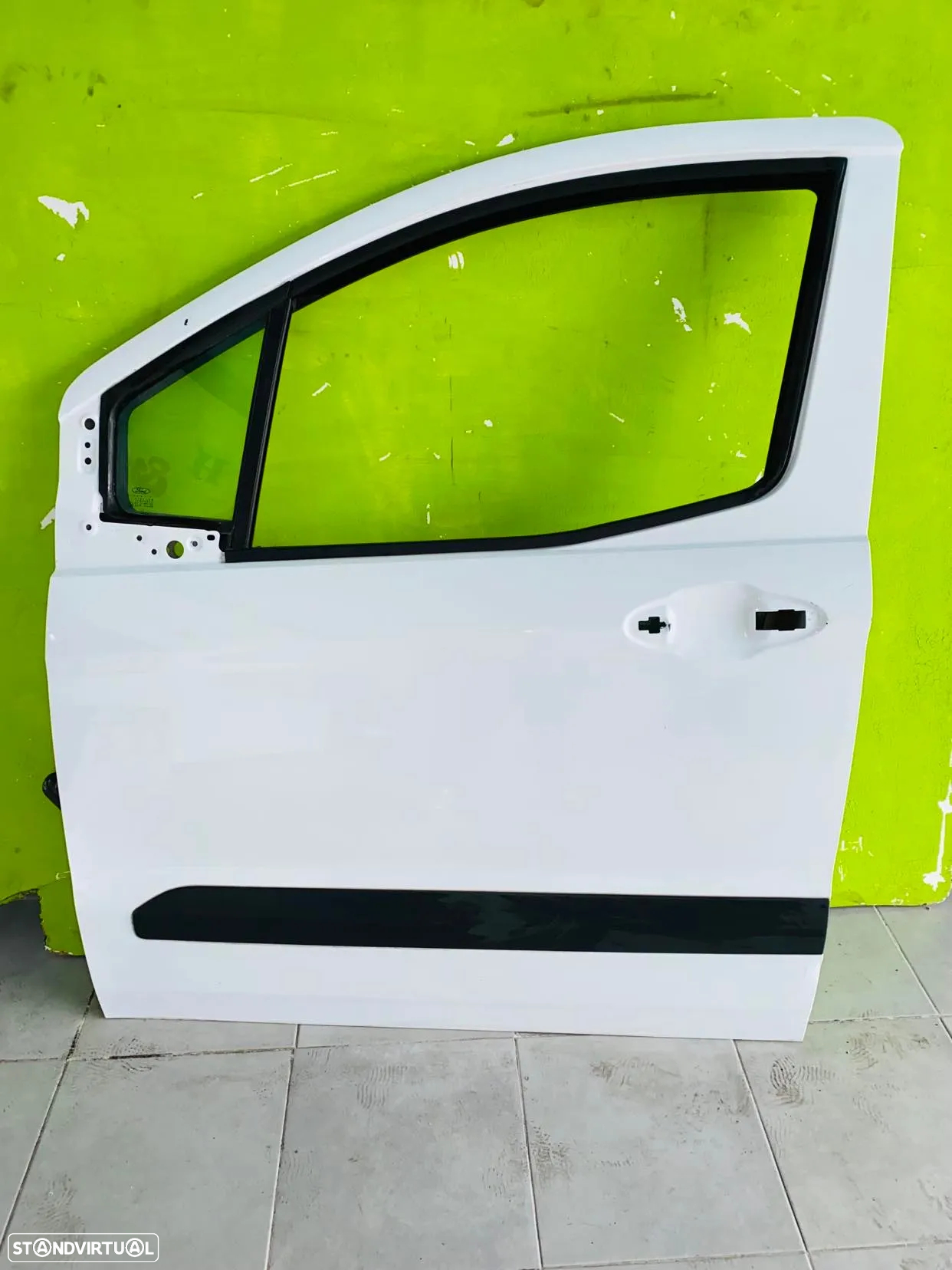 Porta Frente Esq Ford Transit Courier - 2014 / 2018 - 2