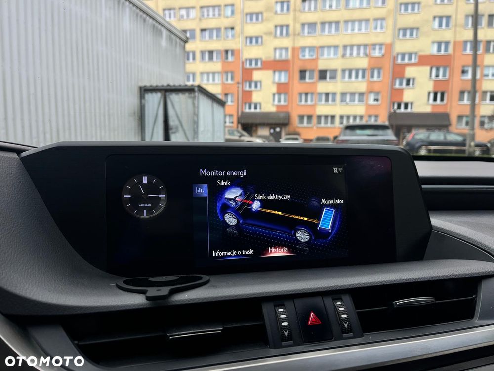 Lexus ES 300h Elegance - 29