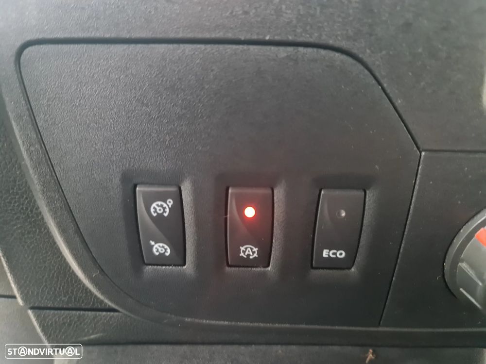 Renault Master 2.3Dci 145 CV L2H2 * AC /com IVA DEDUTÍVEL - 30