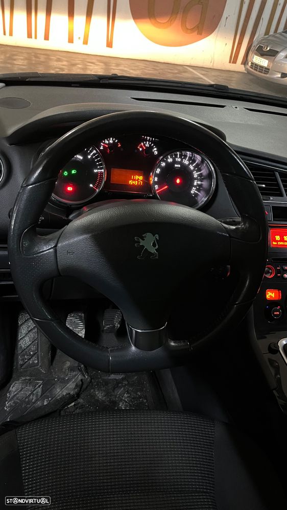 Peugeot 5008 1.6 HDi 7L Allure J17 - 13