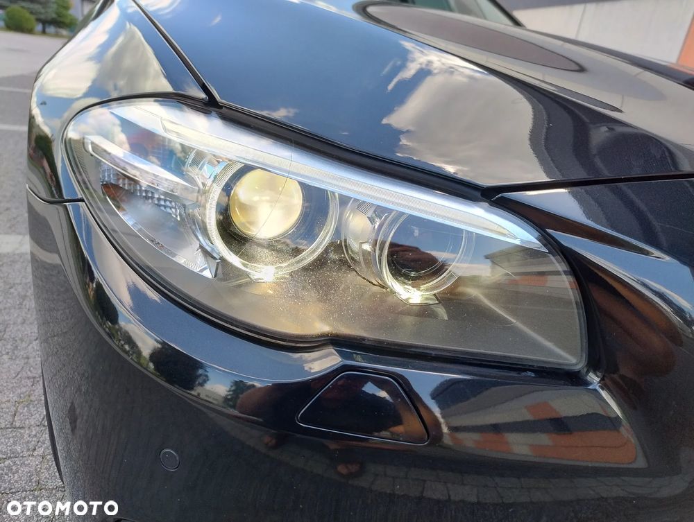 BMW Seria 5 518d - 25