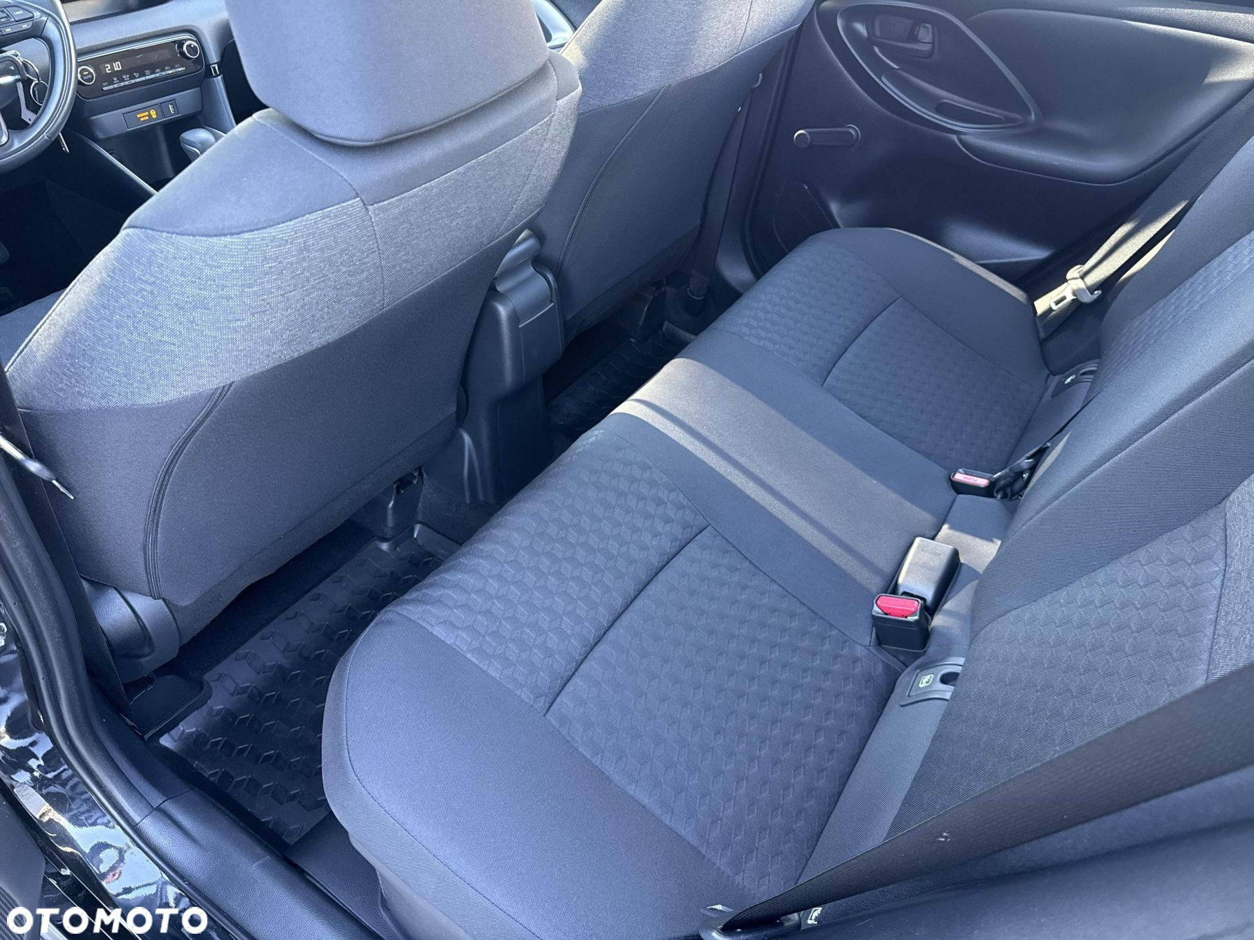 Toyota Yaris Hybrid 1.5 Comfort - 15