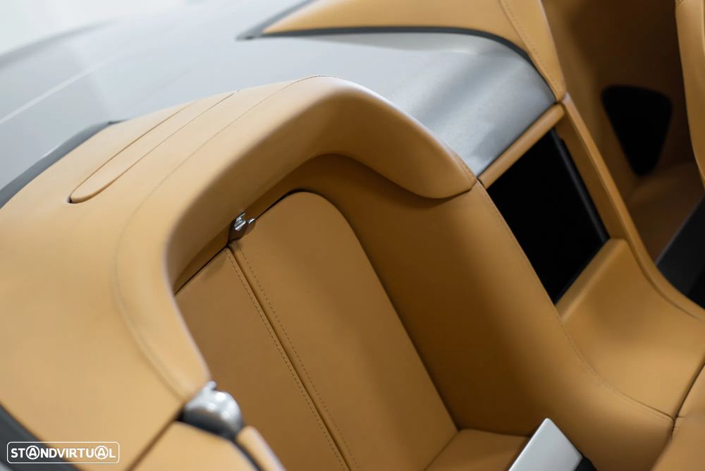 Aston Martin Vantage Roadster V8 Sportshift - 31