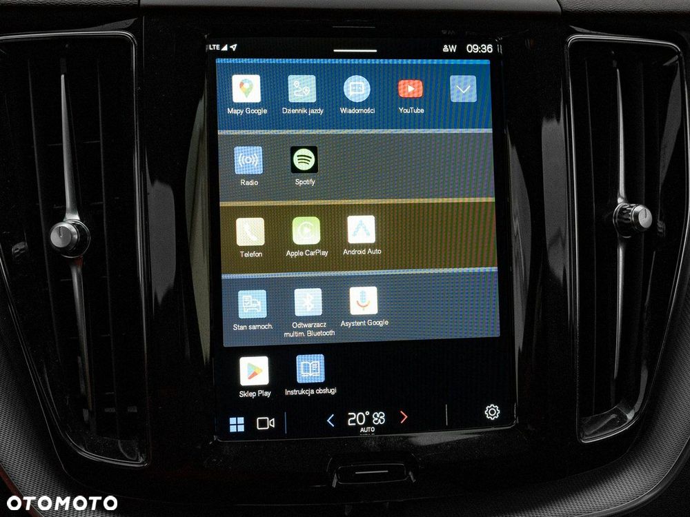 Volvo XC 60 B4 B Plus Dark - 21