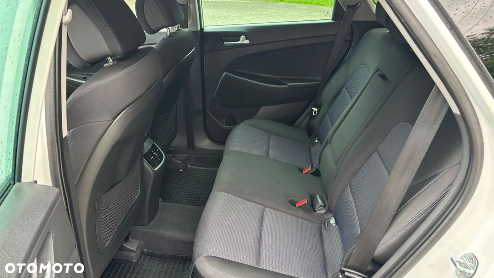 Hyundai Tucson 1.6 GDI BlueDrive Style 2WD - 8