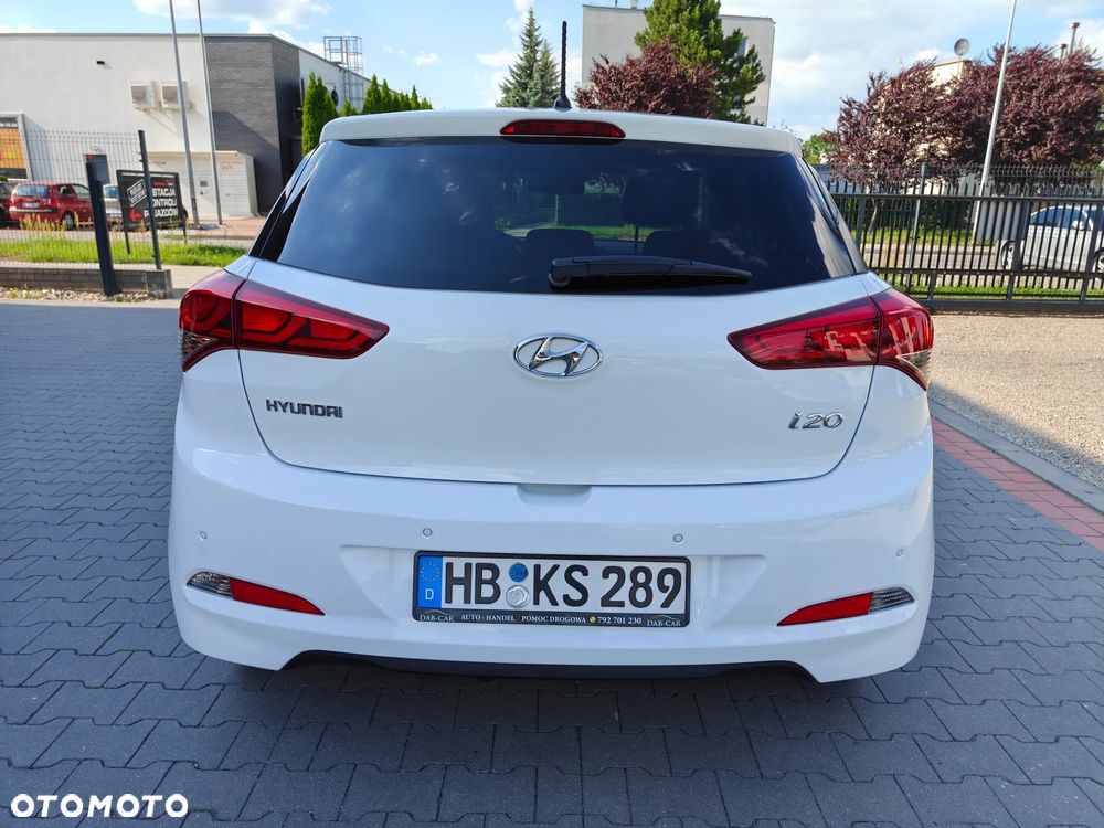 Hyundai i20 1.2 Passion - 14