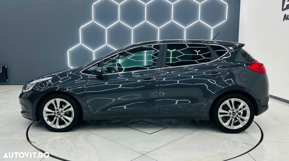 Kia Ceed 1.6 DSL CITY - 32